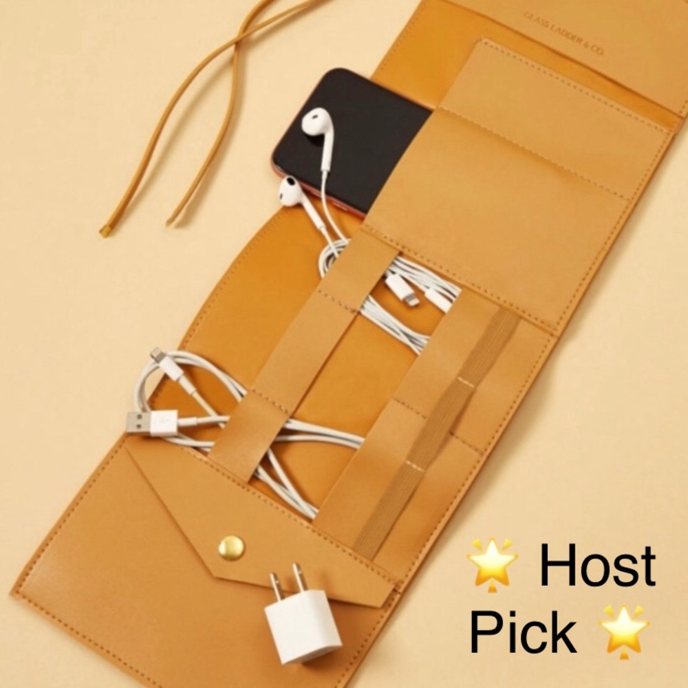 🎁 Host Pick🎉 Tech Organizer Roll in Honey